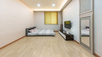 Boryeong The Daecheon Story Pension