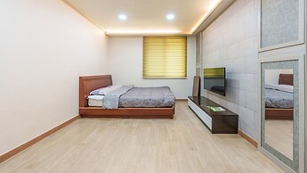 Boryeong The Daecheon Story Pension