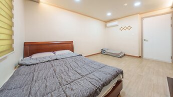 Boryeong The Daecheon Story Pension