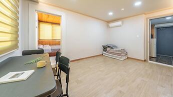 Boryeong The Daecheon Story Pension