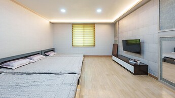 Boryeong The Daecheon Story Pension