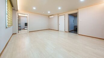 Boryeong The Daecheon Story Pension