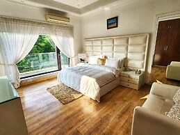 The G8 Noida