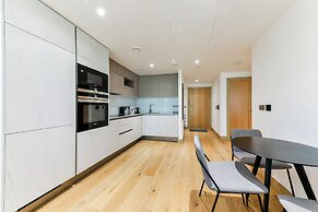 Paddington Ex LUX Flats