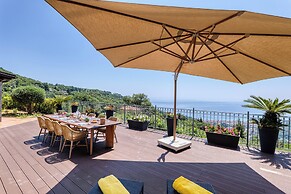 Villa Belvedere Condor - L - with Pool