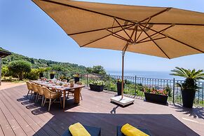 Villa Belvedere Condor - L - with Pool