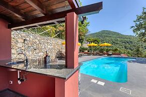 Villa Belvedere Condor - L - with Pool