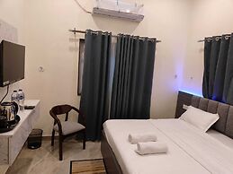 Raghupati Raghav Raja Ram Inn