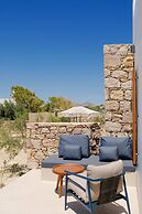 ROOTS Nature Living Milos