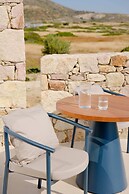 ROOTS Nature Living Milos