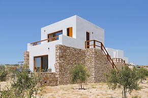 ROOTS Nature Living Milos