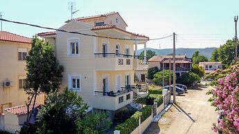 Prime Luxury Villa Beach Front