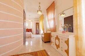 Prime Luxury Villa Beach Front