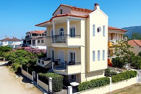Prime Luxury Villa Beach Front