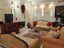 Prime Luxury Villa Beach Front