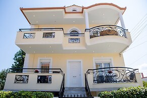 Prime Luxury Villa Beach Front