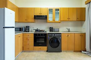 Bayview 2-BR Apartment in Larnaca