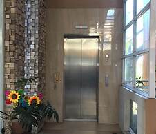Cozy Condo 700m Away From Burnham