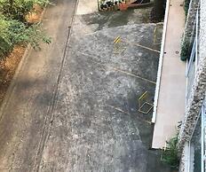 Cozy Condo 700m Away From Burnham