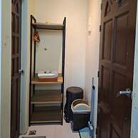 Cozy Condo 700m Away From Burnham