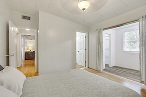 Boat Lift & Private Dock: Riverfront Labelle Gem