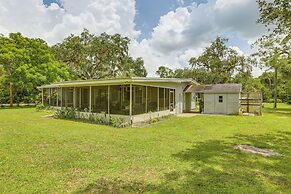 Boat Lift & Private Dock: Riverfront Labelle Gem