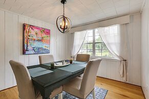 Boat Lift & Private Dock: Riverfront Labelle Gem