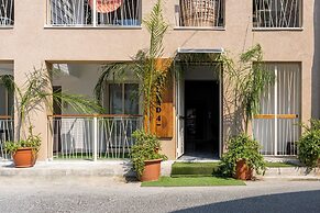 Sunny Side Studio W-Terrace  Larnaca