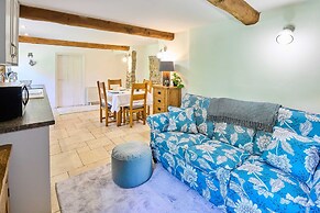 Host Stay Dipple Farm Cottage