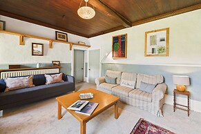 Host Stay Lowmoor
