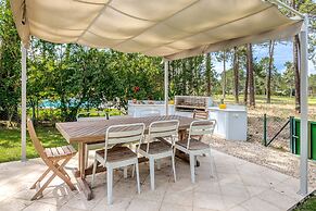 Aroeira Modern Grand Villa With Pool by Homing