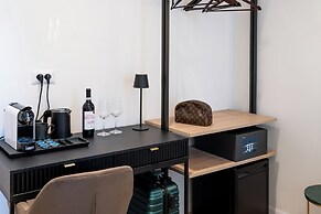 Romart luxury rooms