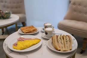 Romart luxury rooms