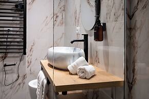 Romart luxury rooms