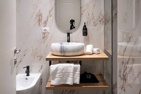 Romart luxury rooms