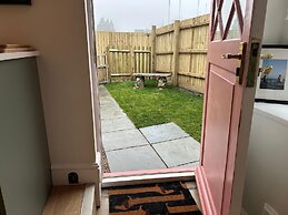 Sea Pink Studio