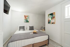 SeaView Central Suites