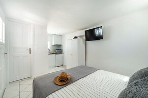 SeaView Central Suites