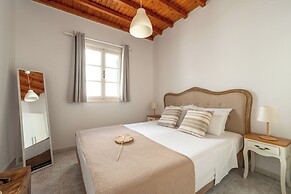 SeaView Central Suites