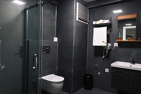Lemon Suites & Restaurant