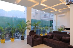 Hotel Tapo Dhara