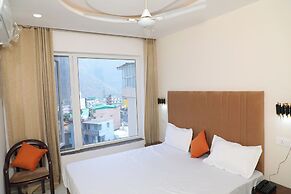 Hotel Tapo Dhara