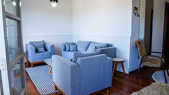 Casa com Lareira Wi-fi e Varanda com Vista