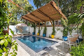 Oasis Condado Pool Parking Beach Steps Away