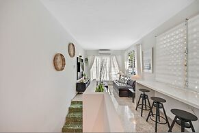 Condado Oasis Beachfront Access Pool