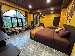 Phoenix Room