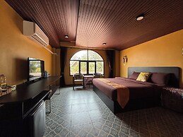 Phoenix Room