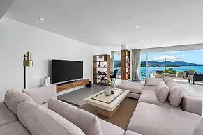 Luxury Sea View Apartment AB at Unique Residences