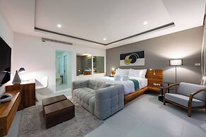 Luxury Sea View Apartment AB at Unique Residences