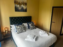 The Goodrington Sands- Apart Hotel